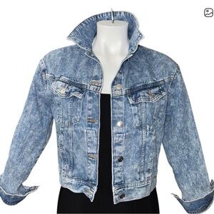 H&M Divided Women’s Blue Denim Jacket Small Stone Wash Cropped 100% Cotton